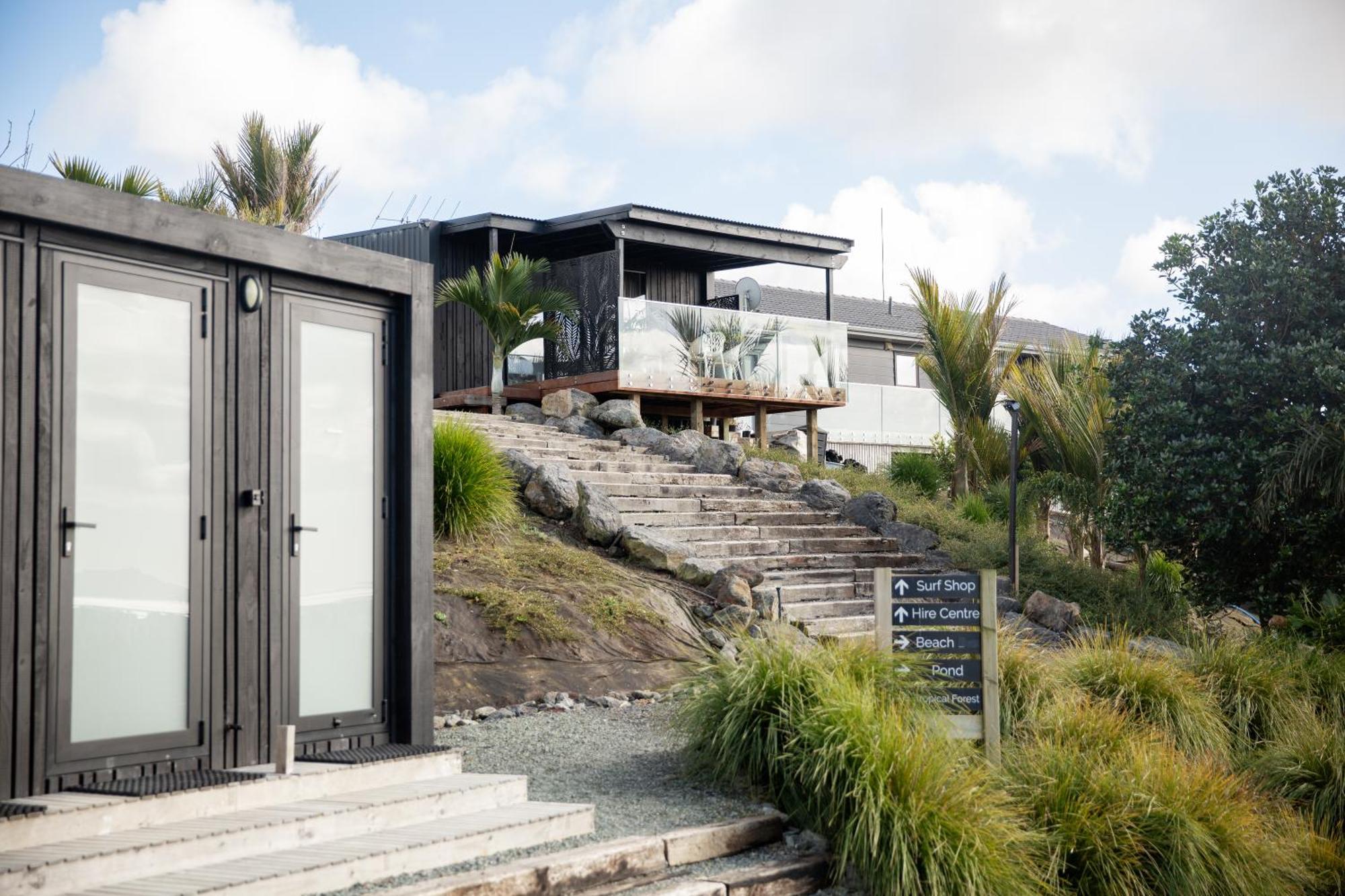 Aotearoa Surf Eco Pods Hotel Te Arai Buitenkant foto