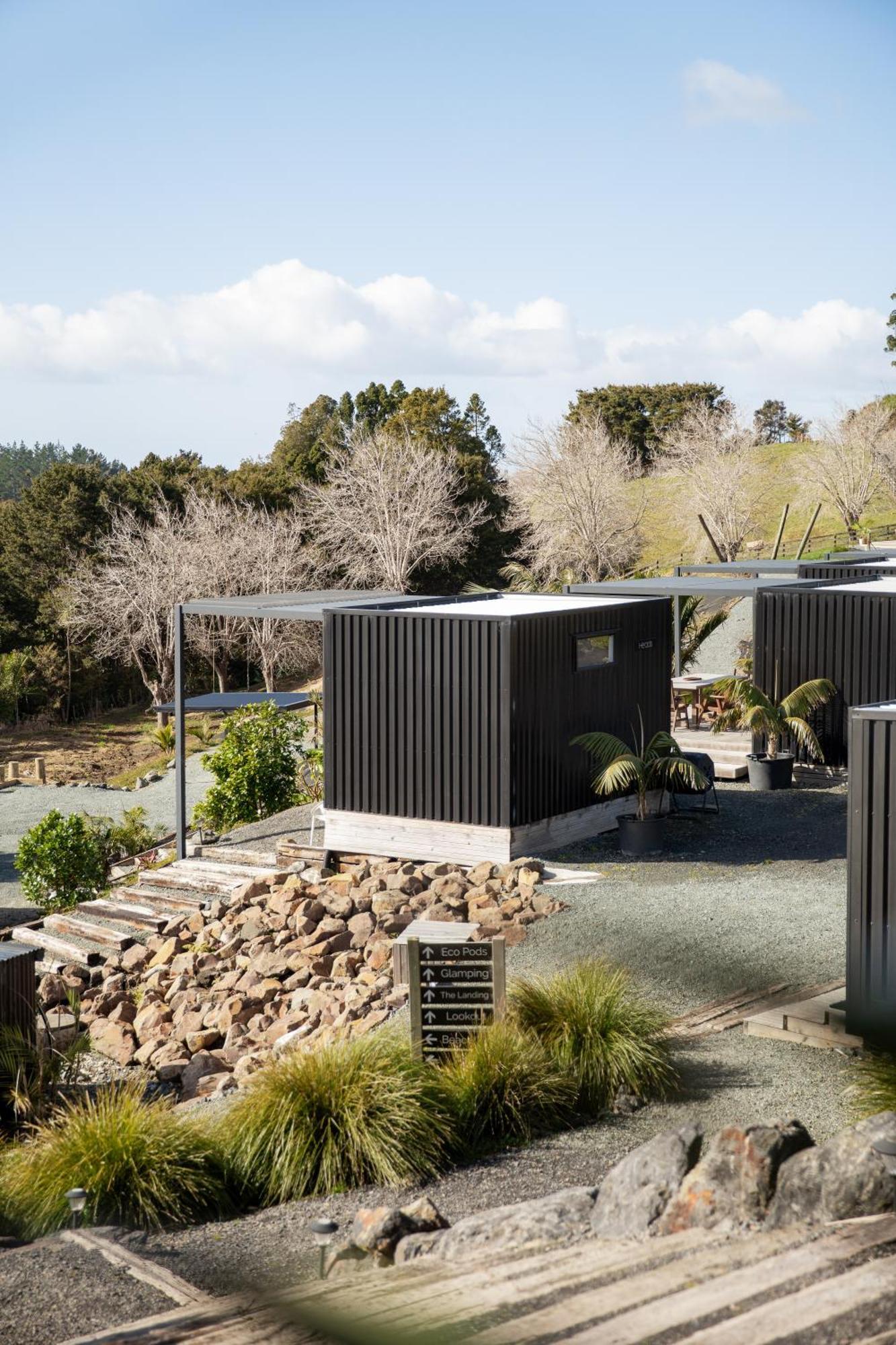 Aotearoa Surf Eco Pods Hotel Te Arai Buitenkant foto
