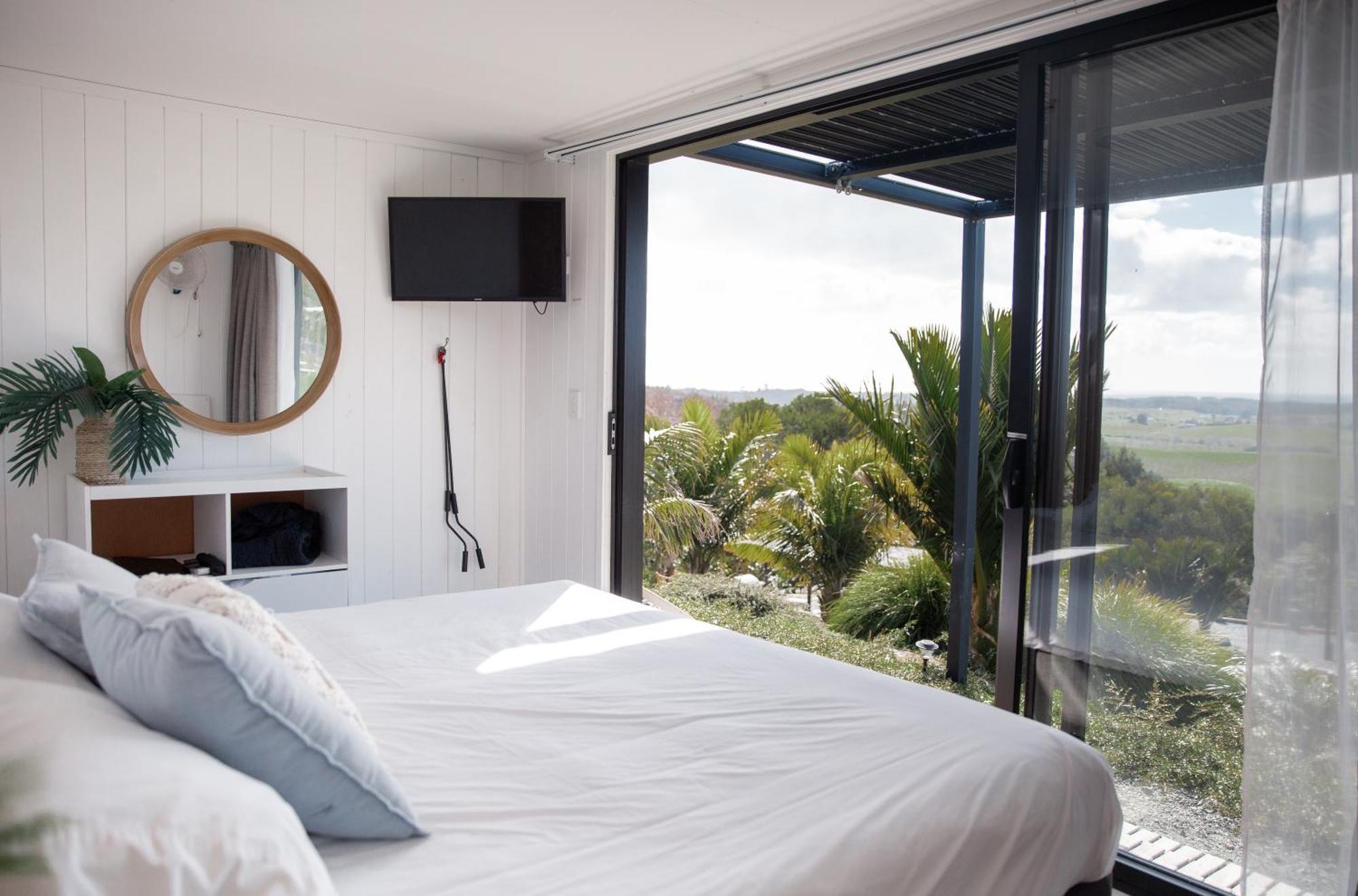 Aotearoa Surf Eco Pods Hotel Te Arai Buitenkant foto