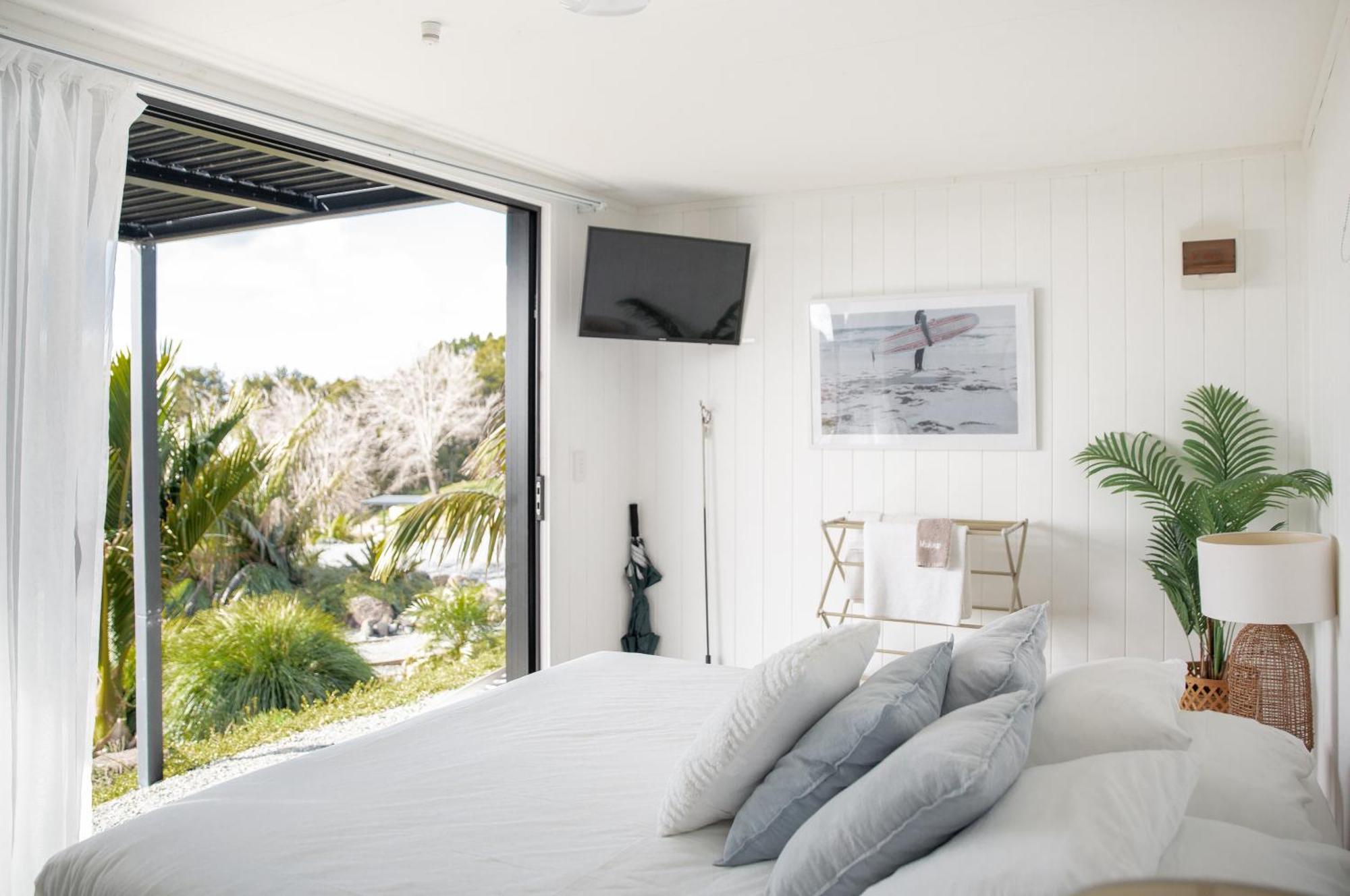 Aotearoa Surf Eco Pods Hotel Te Arai Buitenkant foto