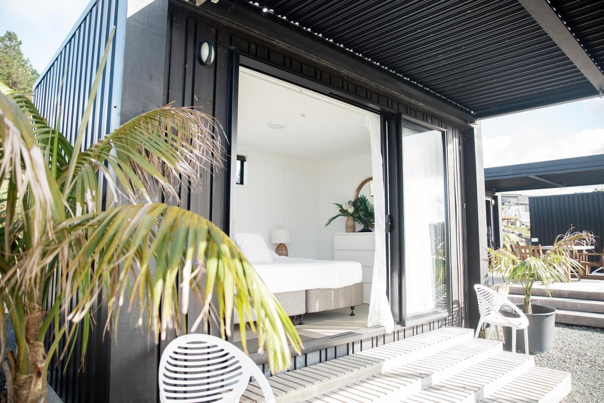 Aotearoa Surf Eco Pods Hotel Te Arai Buitenkant foto
