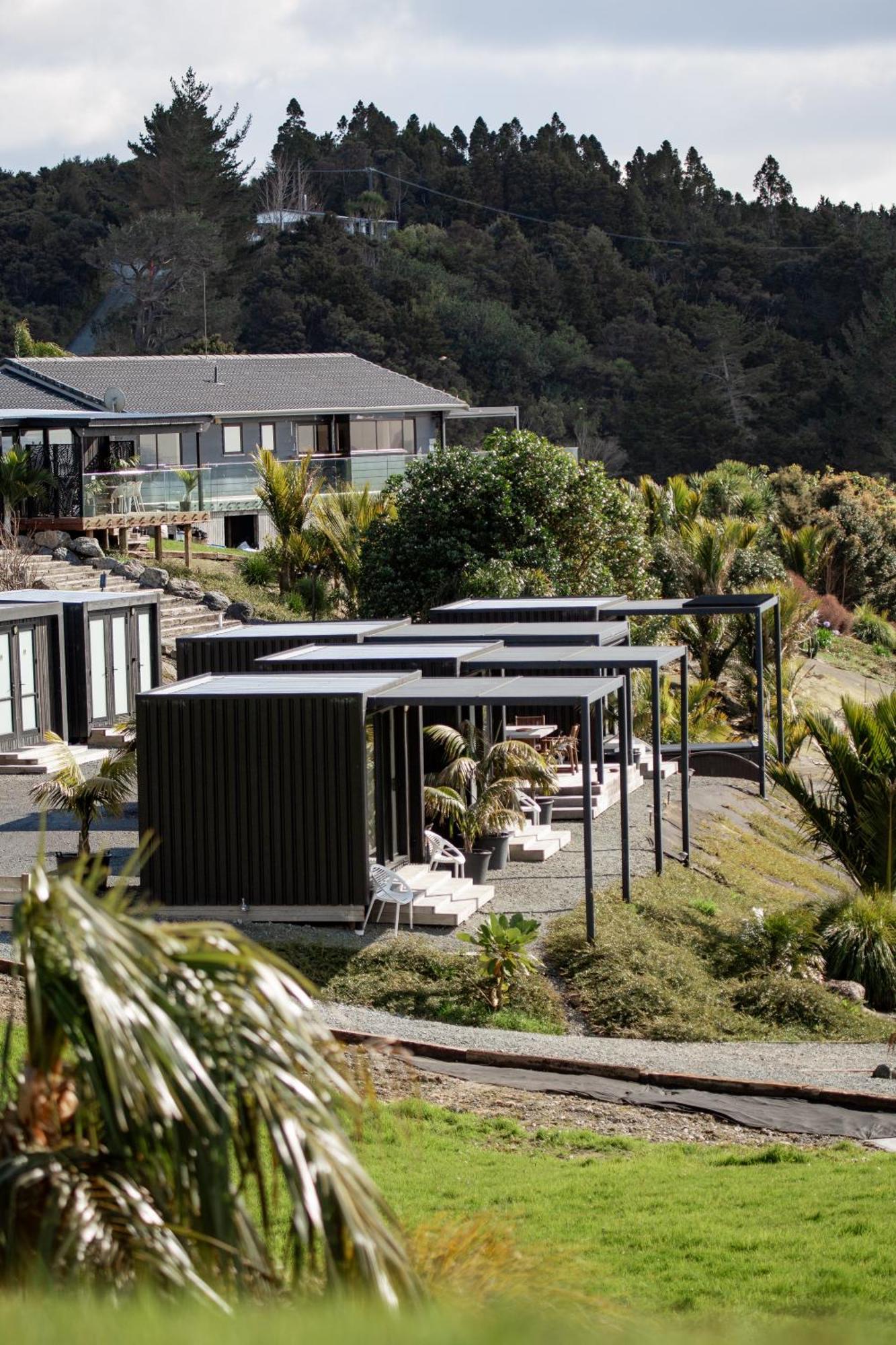 Aotearoa Surf Eco Pods Hotel Te Arai Buitenkant foto
